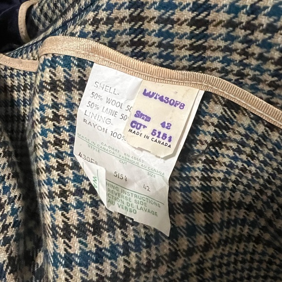 Vintage women’s wool blazer/jacket. - Picture 4 of 4